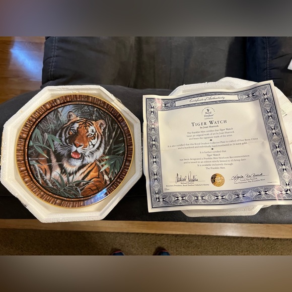 “Tiger Watch” The Franklin Mint Collector Plate with original paperwork - Picture 2 of 5